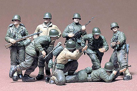 US Infantry Euro Theater Soldier Set -- Plastic Model Military Figure Kit -- 1/35 Scale -- #35048
