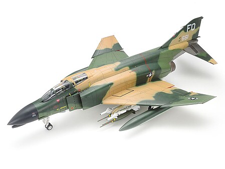 McDonnell F-4 C/D Phantom II Jet Aircraft -- Plastic Model Airplane Kit -- 1/32 Scale -- #60305